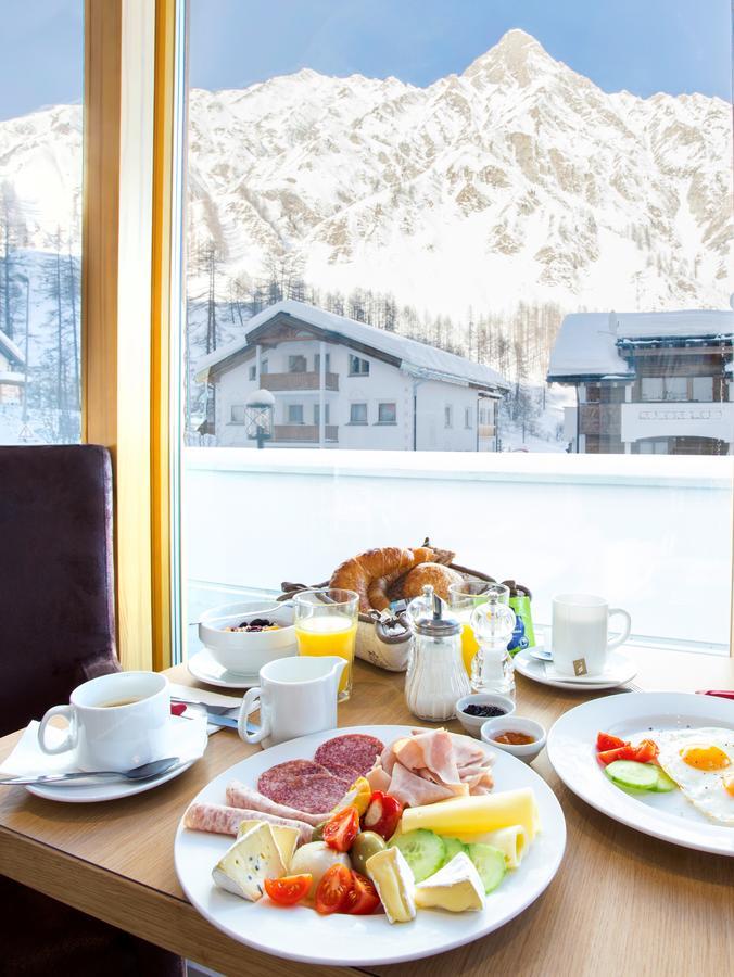 Piz Ot Hotell Samnaun Eksteriør bilde